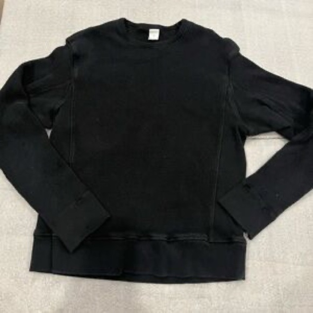 Tai Black Crewneck Sweater